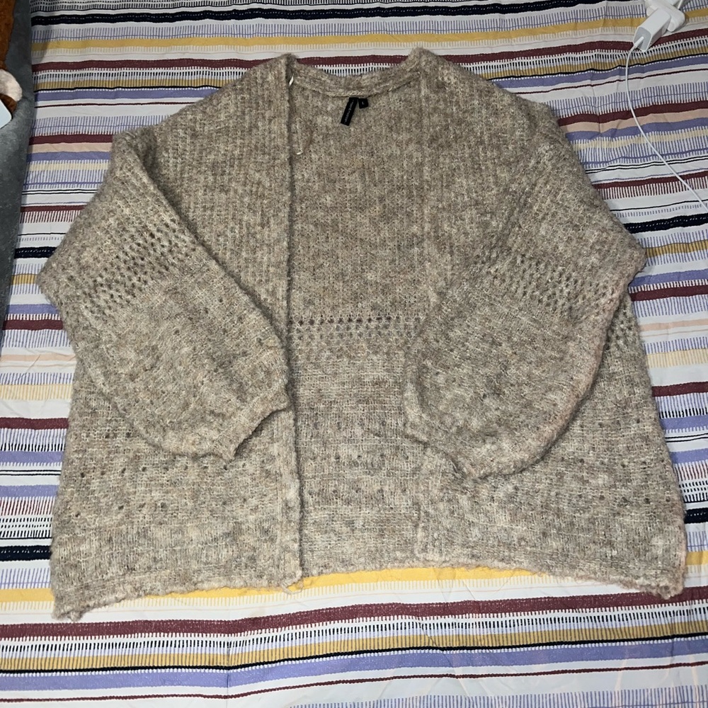 Knitted cardigan